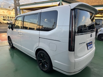 ステップワゴン(ホンダ)登録済未使用車 後方