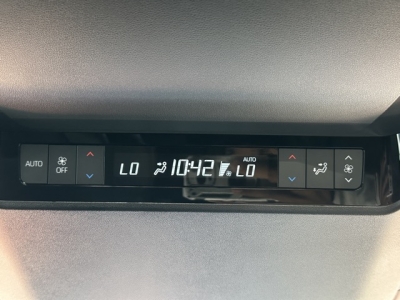 アルファードハイブリッド(トヨタ)中古車 内外装写真他２