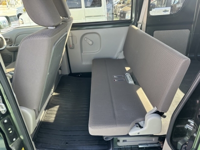 エブリイバンのOEM(スズキ)中古車 後席内装