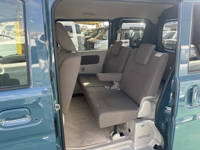 NV１００クリッパー(ニッサン)ディーラ-試乗車 後席内装