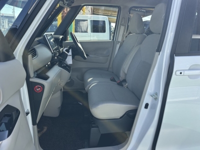 ルークス(ニッサン)中古車 前席内装