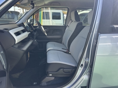 N-WGN(ホンダ)中古車 前席内装