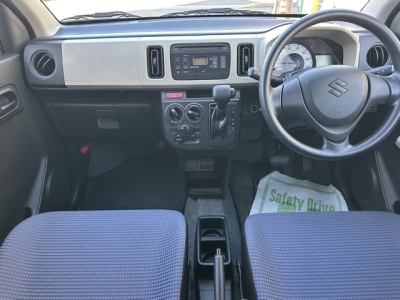 アルト(スズキ)中古車 後席から見た前席