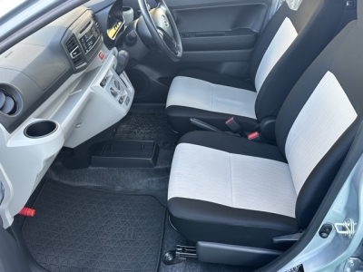 ミライース(ダイハツ)中古車 前席内装