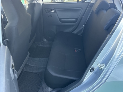 ミライース(ダイハツ)中古車 後席内装