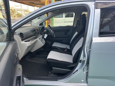 ミライース(ダイハツ)中古車 前席内装