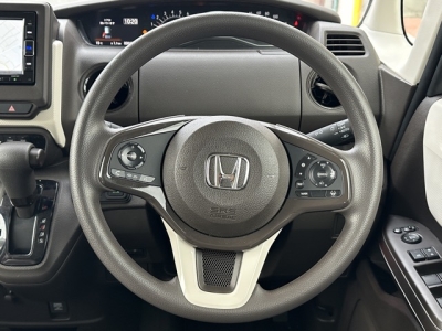 N-BOX(ホンダ)中古車 内外装写真