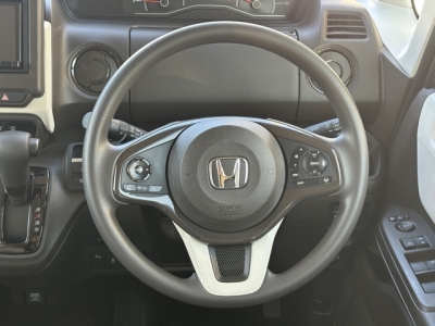 N-BOX(ホンダ)中古車 内外装写真他２