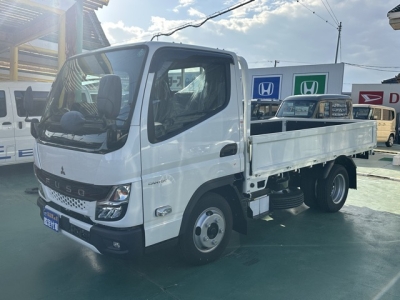 キャンター(三菱)登録済未使用車 前方