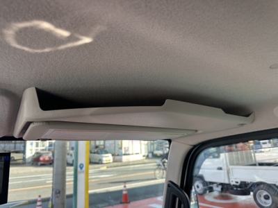 キャンター(三菱)登録済未使用車 内外装写真