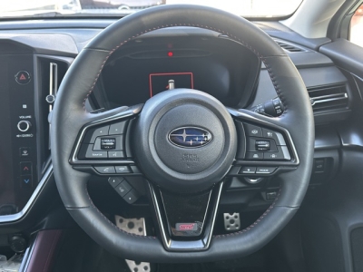 レヴォーグ(スバル)中古車 内外装写真