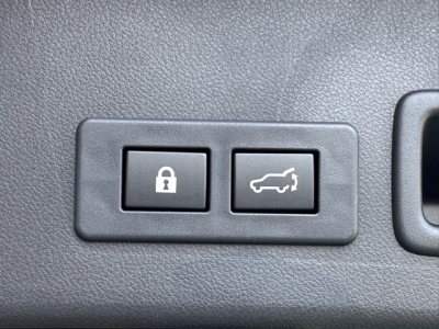 レヴォーグ(スバル)中古車 内外装写真他１