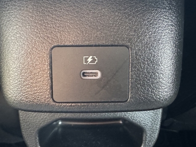 オーラ(ニッサン)中古車 内外装写真他