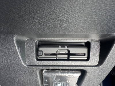 オーラ(ニッサン)中古車 内外装写真他２