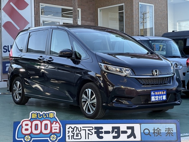 フリード＋(ホンダ)ディーラ-試乗車全体拡大