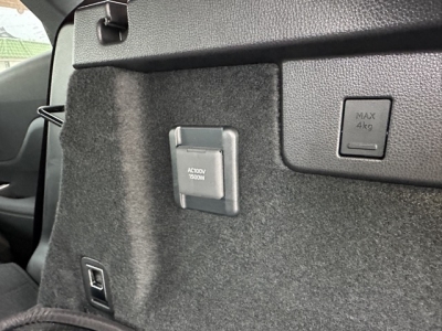 クラウンスポーツ(トヨタ)中古車 内外装写真他２