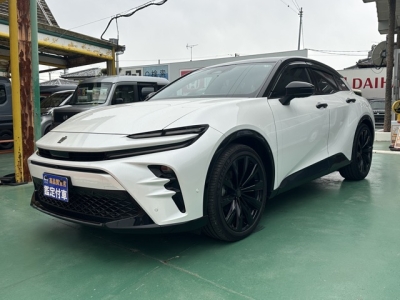 クラウンスポーツ(トヨタ)中古車 前方