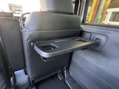 新型N-BOX(ホンダ)届出済未使用車 内外装写真他２