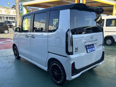 新型N-BOX(ホンダ)届出済未使用車 後方