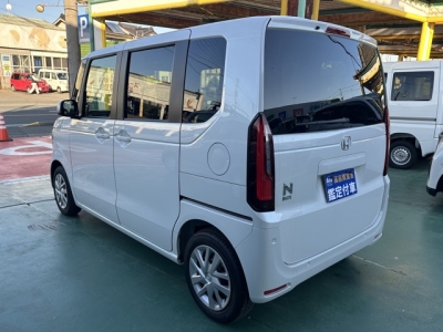 新型N-BOX(ホンダ)届出済未使用車 後方