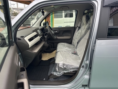 N-WGN(ホンダ)中古車 前席内装