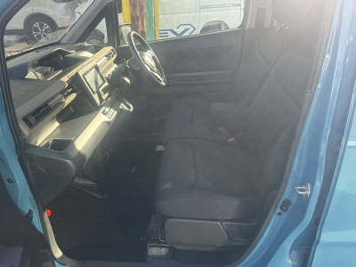 ワゴンR(スズキ)中古車 前席内装