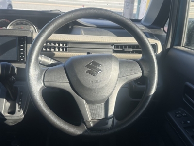 ワゴンR(スズキ)中古車 後席から見た前席