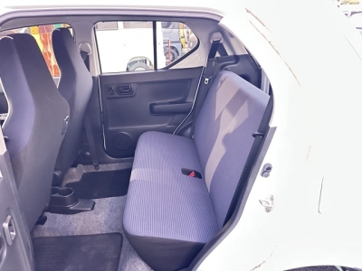 アルト(スズキ)中古車 後席内装