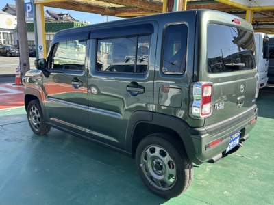 フレアクロスオーバー(マツダ)中古車 後方