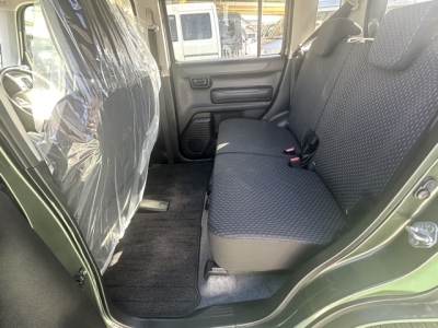 フレアクロスオーバー(マツダ)中古車 後席内装