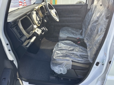 ハスラー(スズキ)届出済未使用車 前席内装