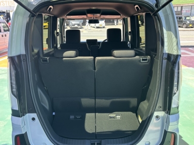新型N-BOX(ホンダ)届出済未使用車 内外装写真他２
