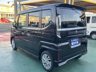 新型スペーシアカスタム(スズキ)届出済未使用車 後方