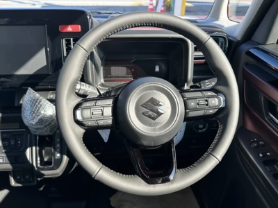 新型スペーシアカスタム(スズキ)届出済未使用車 内外装写真他１