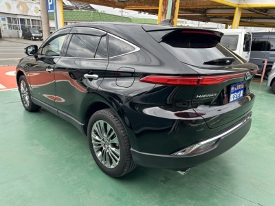 ハリアーハイブリッド(トヨタ)中古車 後方