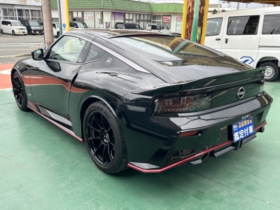 フェアレディZ(ニッサン)中古車 後方
