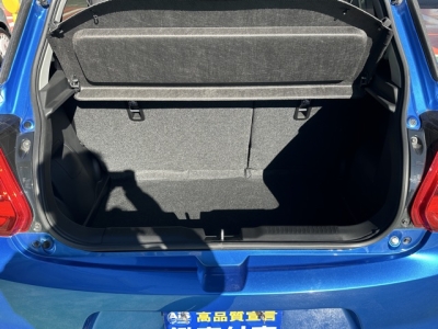 スイフト(スズキ)中古車 内外装写真他１