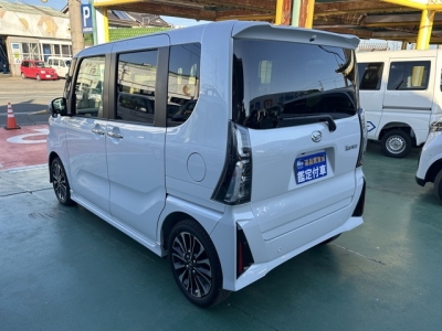 タントカスタム(ダイハツ)届出済未使用車 後方