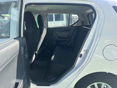 ピクシスエポック(トヨタ)中古車 後席内装