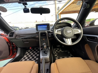 コペン(ダイハツ)中古車 後席内装