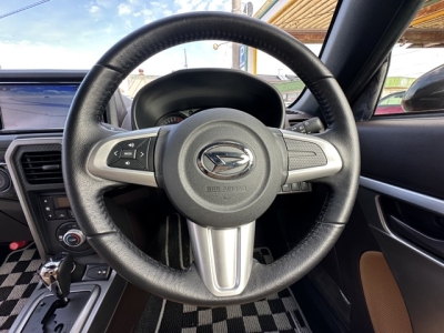 コペン(ダイハツ)中古車 後席から見た前席