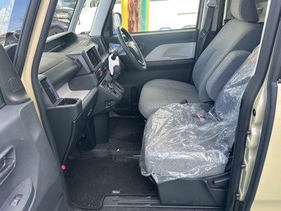 タント(ダイハツ)中古車 前席内装
