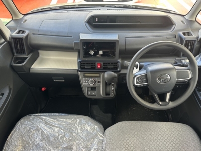 タント(ダイハツ)中古車 後席から見た前席