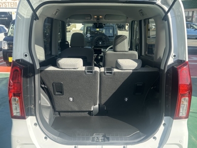 シフォン(スバル)中古車 内外装写真他２