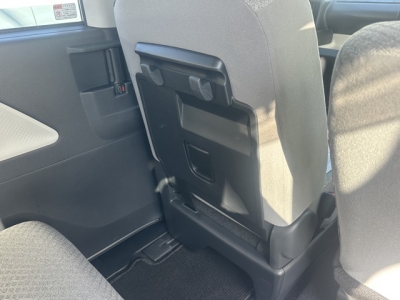 シフォン(スバル)中古車 内外装写真他