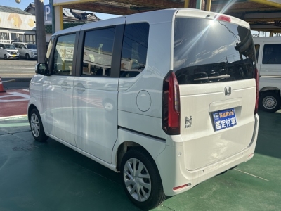 新型N-BOX(ホンダ)レンタＵＰ 後方