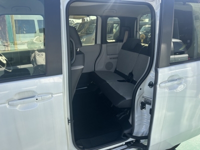 新型N-BOX(ホンダ)レンタＵＰ 後席内装