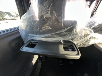 新型N-BOX(ホンダ)届出済未使用車 内外装写真他２