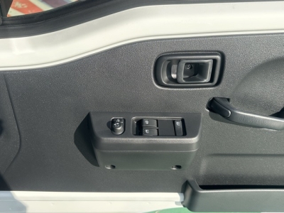 ハイゼットトラック(ダイハツ)届出済未使用車 内外装写真他２