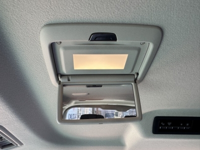 グランエース(トヨタ)中古車 内外装写真